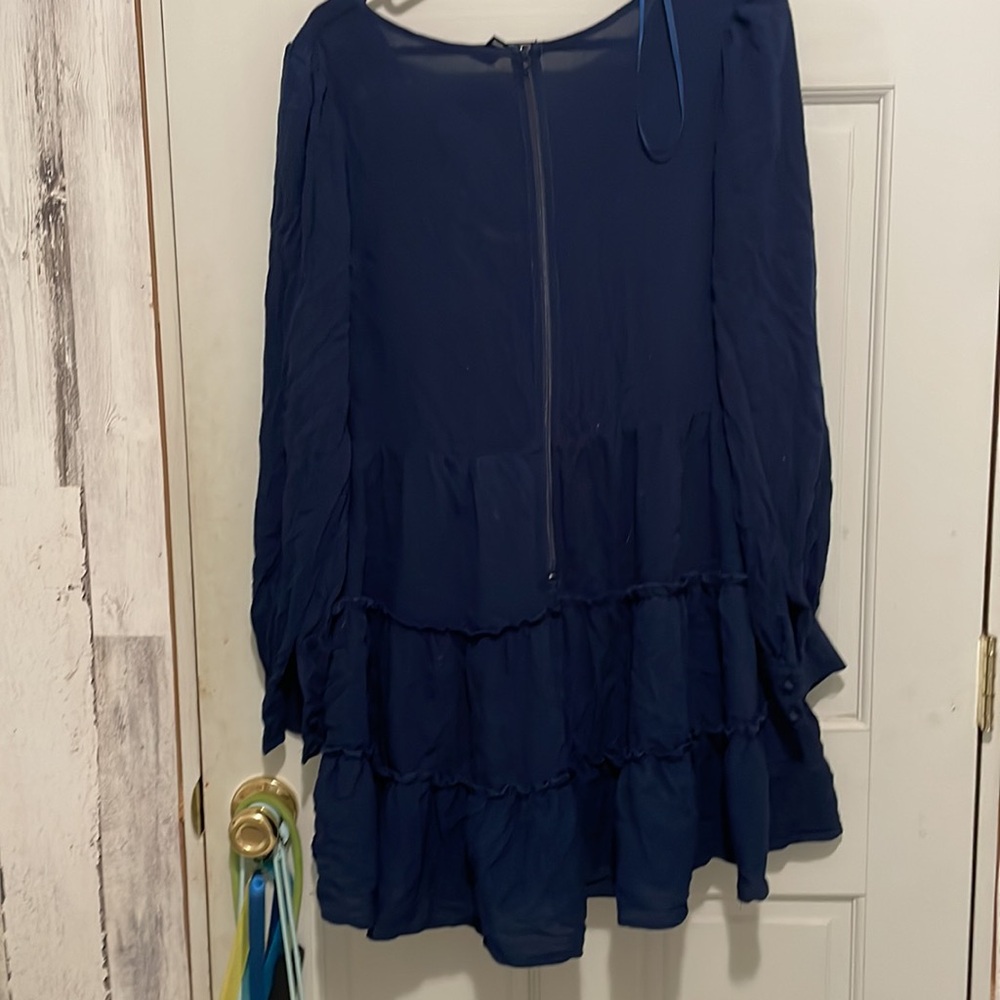 Dress - Picture 3 of 3